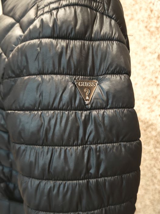 GUESS kurtka ocieplana