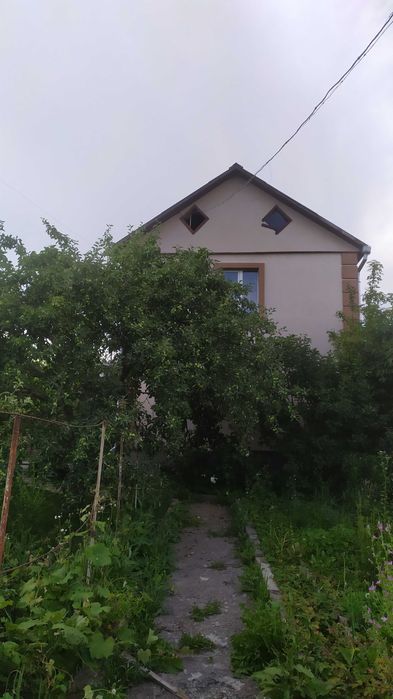 Будинок поруч з містом. Тайкури