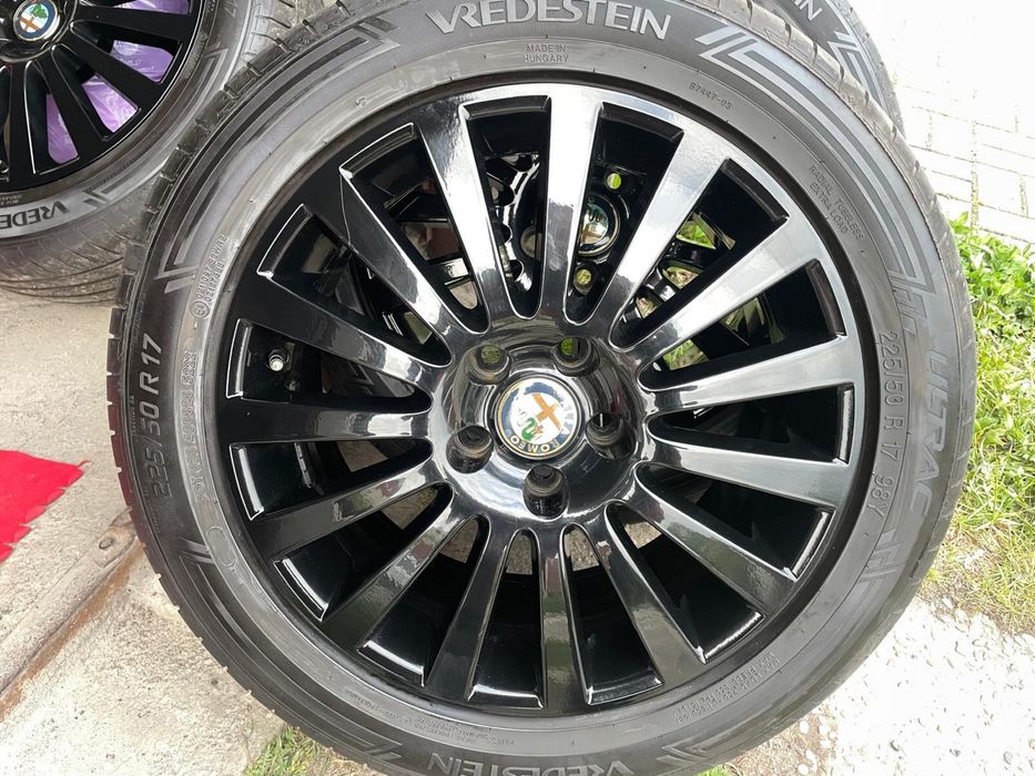 Oryginalne felgi aluminiowr 17” dla Alfa Romeo + opony