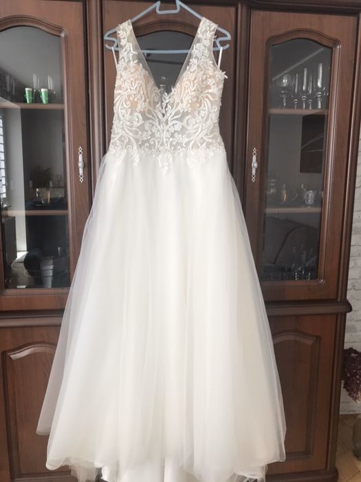 Suknia ślubna 38/40 ivory