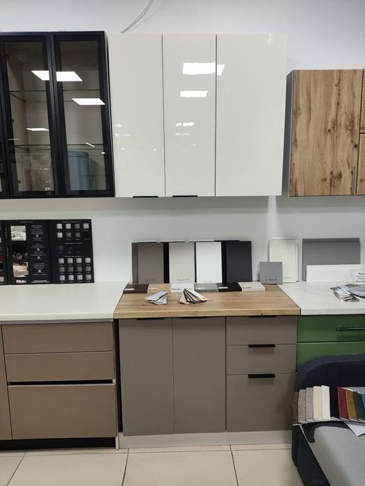 Кухні з вітрини магазину, кухні розпродаж Вінниця, кухні у Вінниці