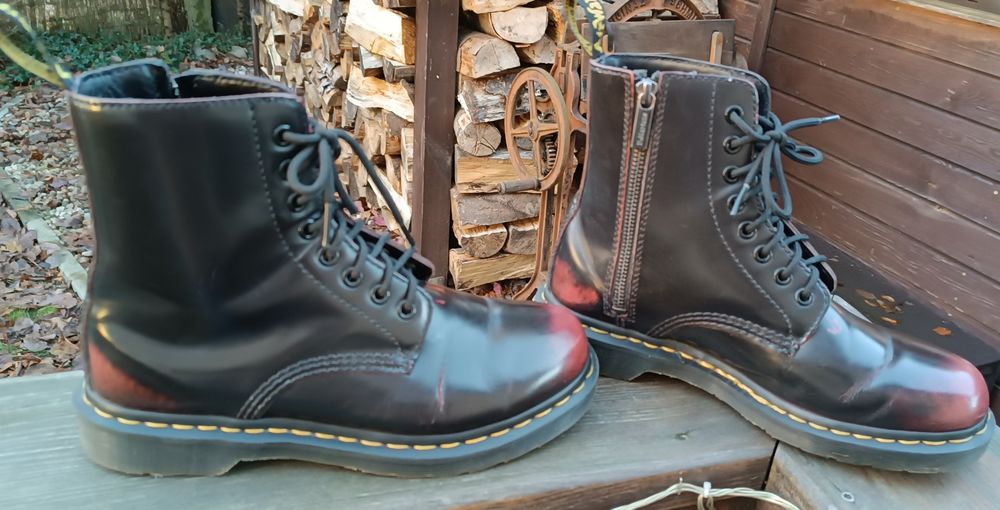 Buty Dr Martens 39 bordowe