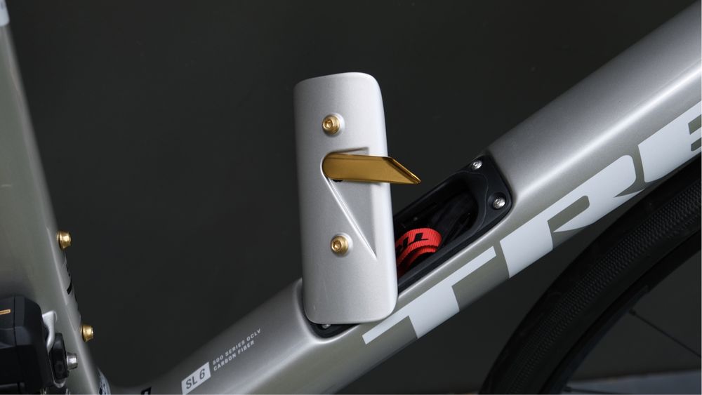 Новий шосейний велосипед Trek Domane SL 6 Shimano 105 Di2 (2025)