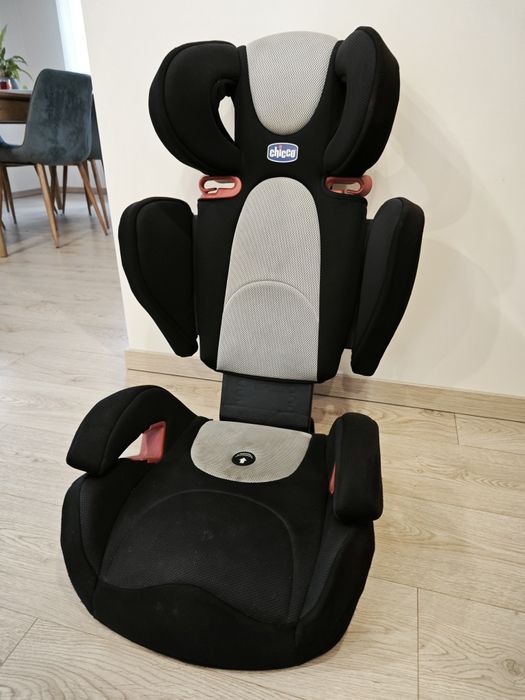 Fotelik samochodowy Chicco 15-36kg