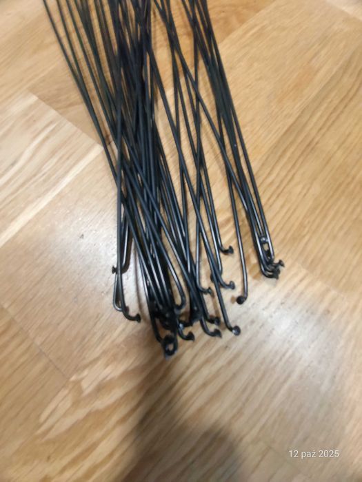 Szprychy rowerowe, nyple srebrny, 32 sztuki