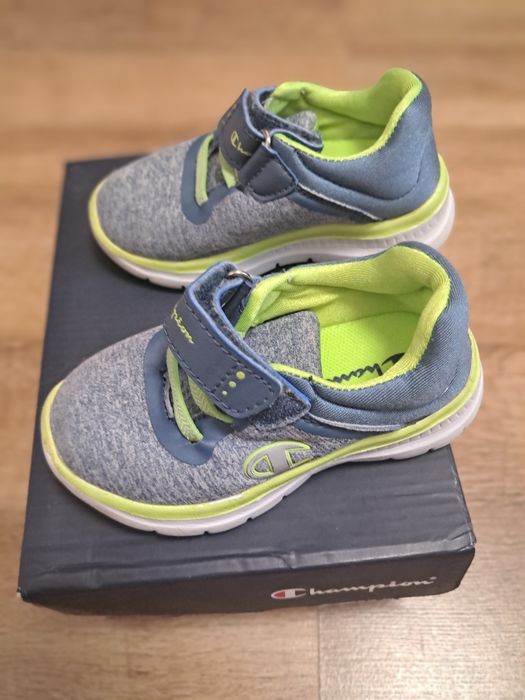 Кросівки дитячі 23 розмір