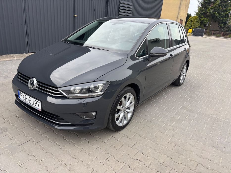 Volkswagen Golf Sportsvan klimatronik , bi-xenon , radar