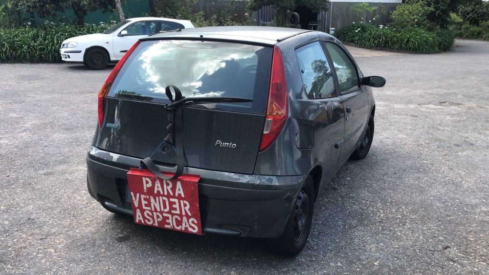 Fiat punto 1.2.  8.VAno 2001
