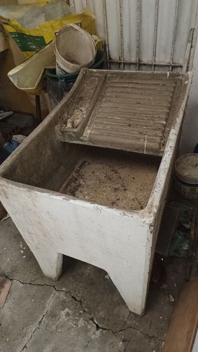 Tanque de lavar roupa em cimento