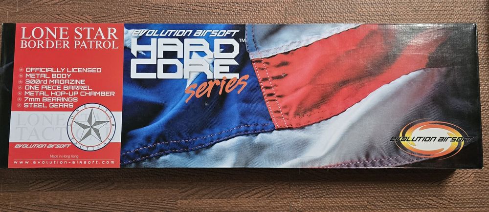 Lone Star Border Patrol M4 Airsoft + carregador