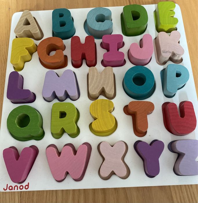 Drewniane puzzle Alfabet Janod