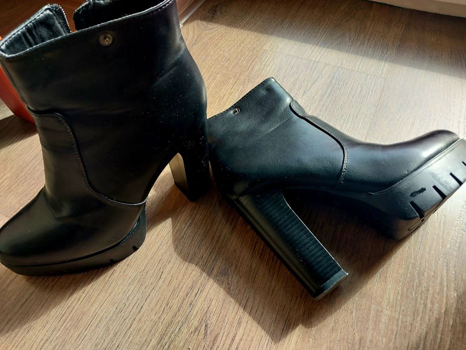 Śliczne buty botki :) Mega! R. 39/40. Polecam !