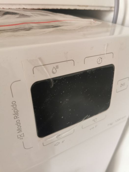 Vendo Maquina de lavar Indesit 7 kg – Como Nova, Apenas 1 Ano de Uso e com Fatura