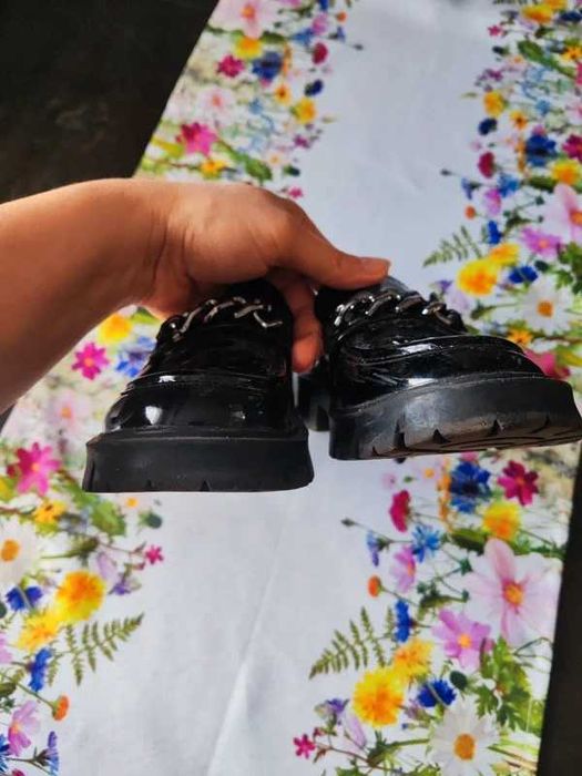DeeZee Loafersy Buty dziewczęce Czarne 35 Lakierki klamra (7)