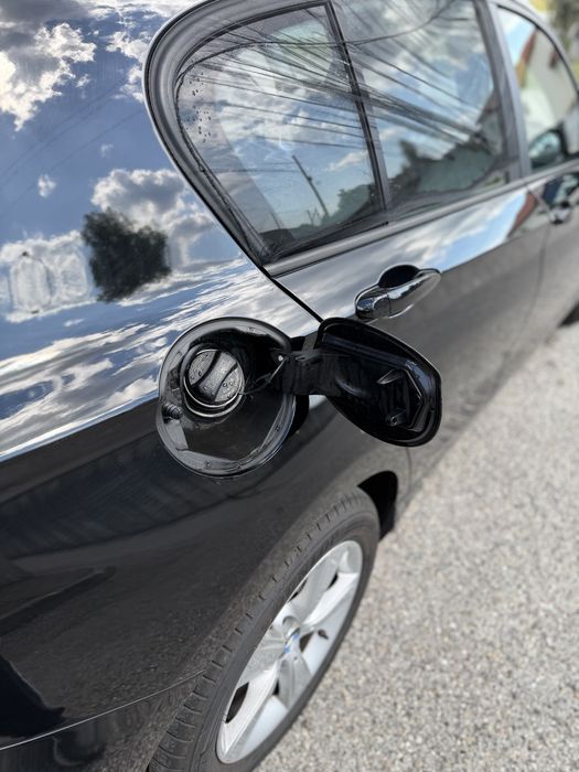 BMW Série 1 (116d efficientdynamics line Sport)