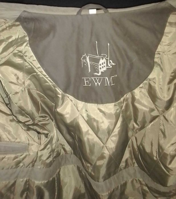 Куртки чоловічі демісезонні в гарному стані 52-54р,кожана 60р.