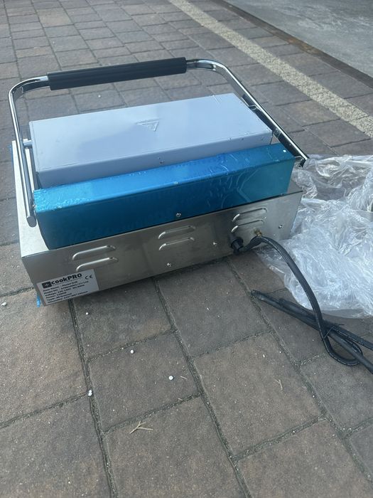 Grill kontaktowy