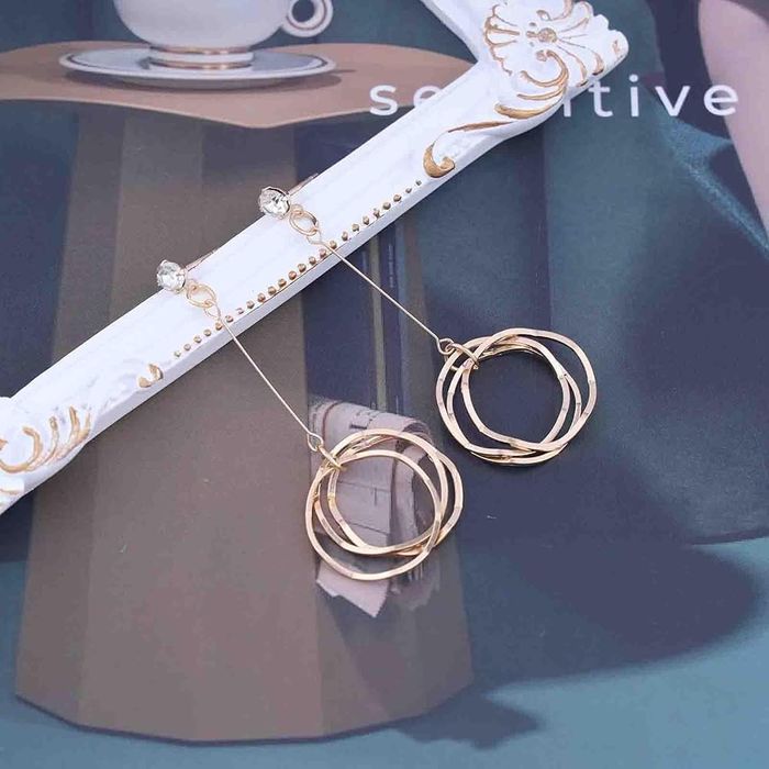 Сережки стильні гарні