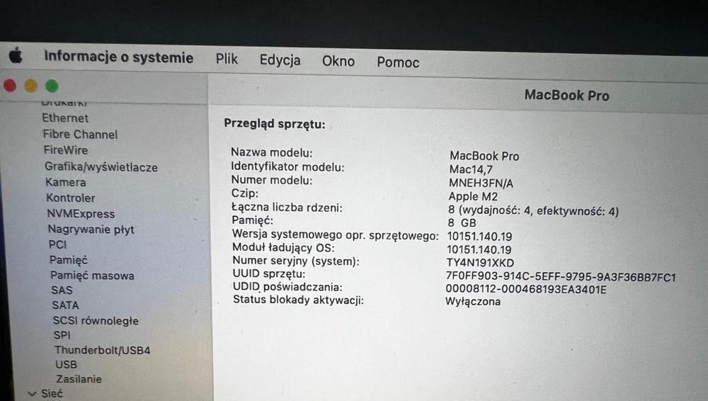 MacBook Pro 13” 2022 – mało używany + myszka Apple + etui
MacBook Pro