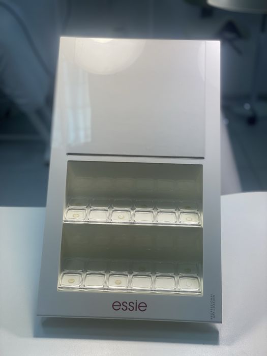 Полка для лаков подставка для гель лаков Essie 24 шт: 450 грн. - Для ...