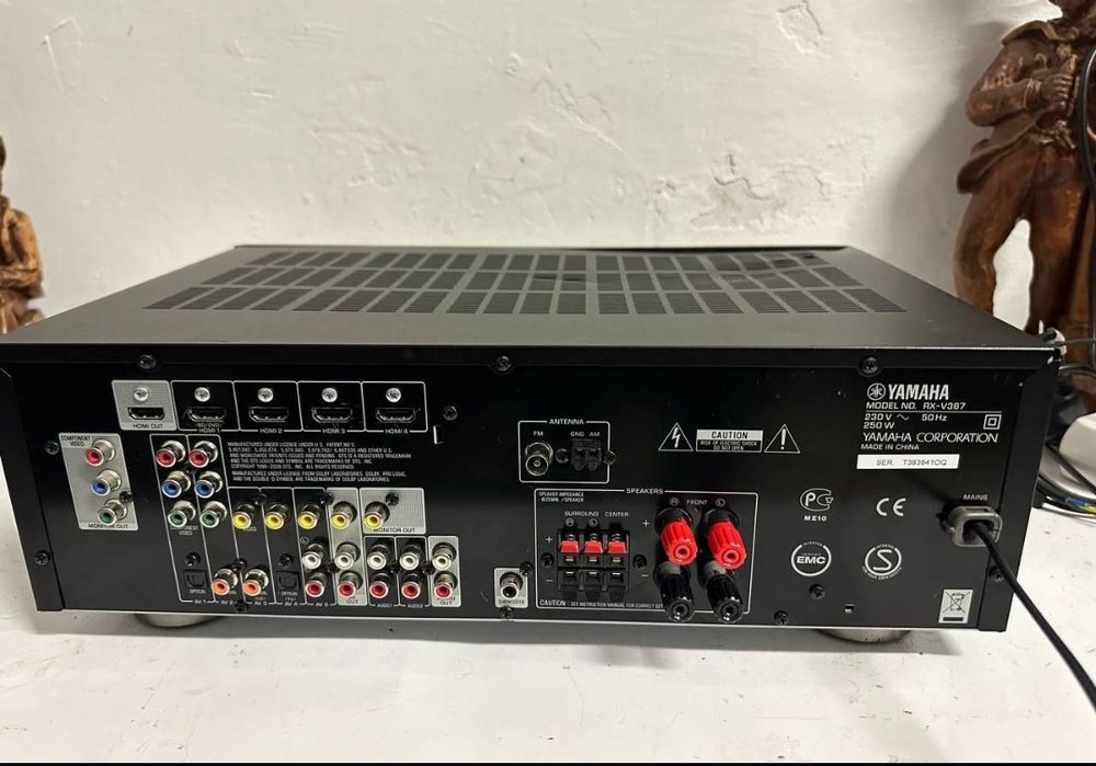 Pilot! 5.1 AVR Amplituner Yamaha RX V 367 , 120 Wat, 3D HDMI