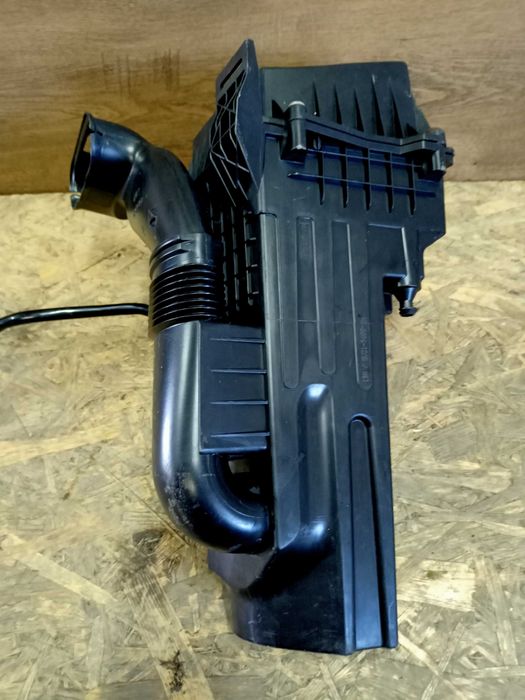 Ford Fiesta MK7 filtr powitrza obudowa filtra powietrza oryginał