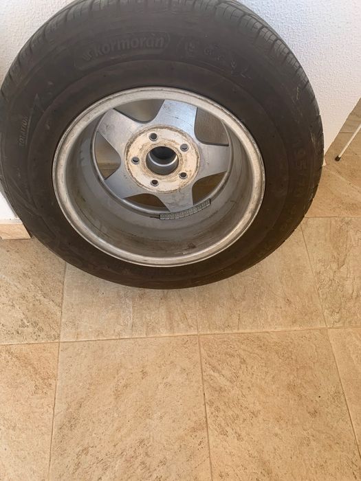 Pneus / Jantes para carro 195x70x14 como novos
