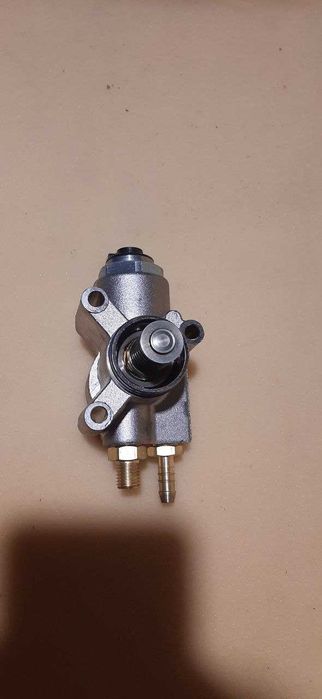 Паливний насос високого тиску до фольсваген