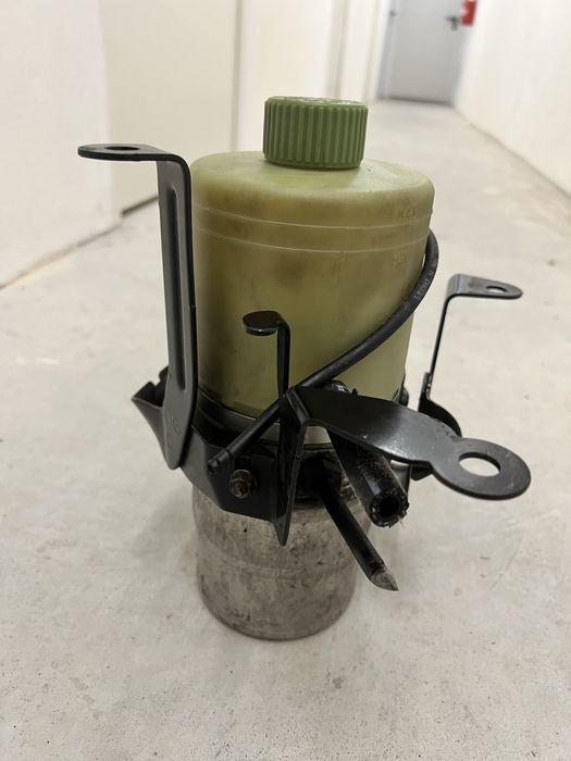 Bomba de direção assistida eletro-hidráulica TRW / VW