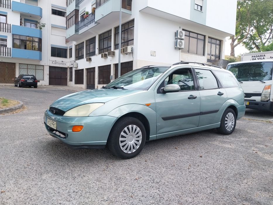 Ford Focus 1.4 gasolina