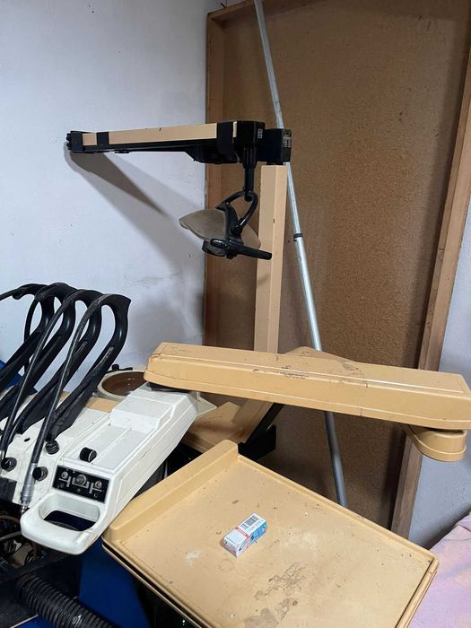 Cadeira de dentista a funcionar bem