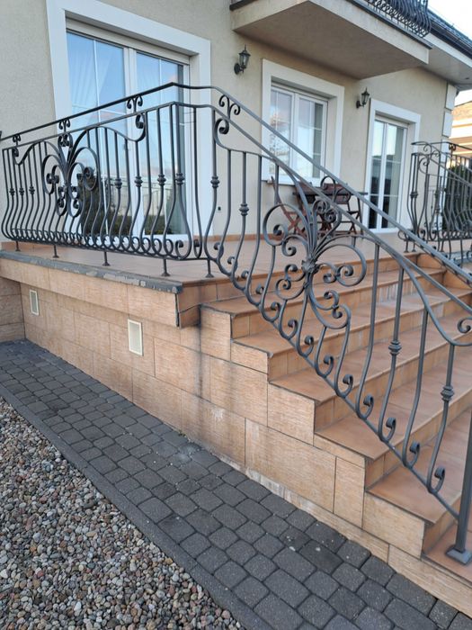 Balustrady kute na taras