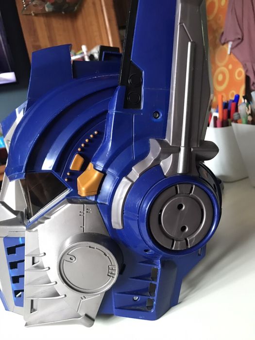 Шлем Оптимус Прайма