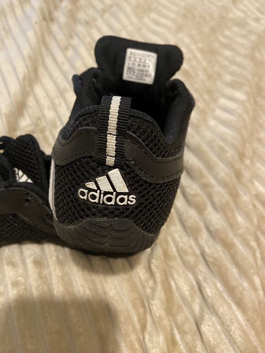 Кросівки оригінал adidas