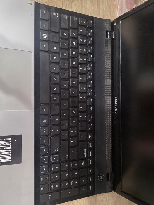 Laptop samsung NP300E5A