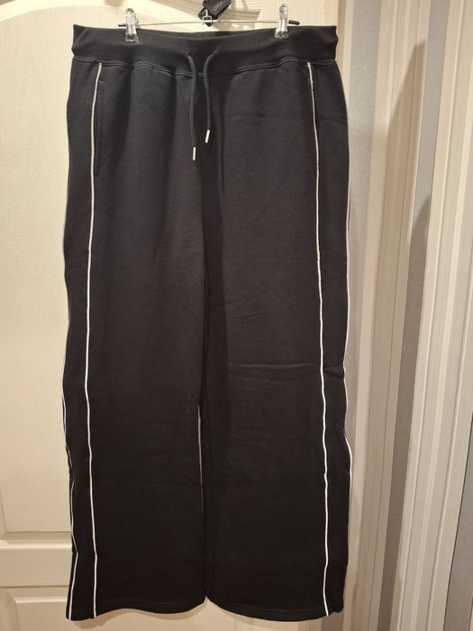 Спортивные  женские  штаны на  флисе