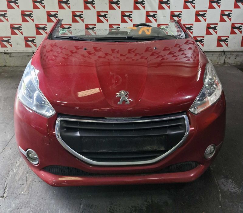 Frente Completa Peugeot 208 1.2i 82 VTi 2014 #E29