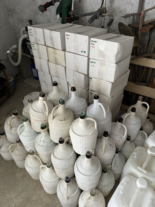 Garrafas e garrafões para vinho