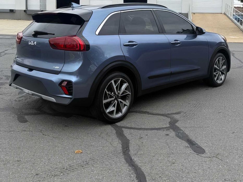 Kia Niro      2022
