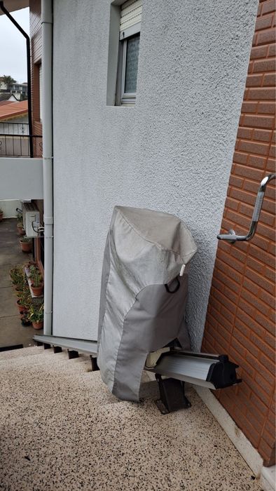 Cadeira Elevatória Exterior ThyssenKrupp 6,55m