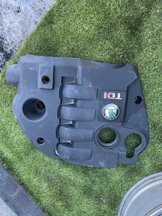 Кришка двигуна шкода суперб 1.9 дизель