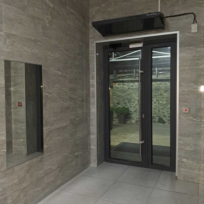 Продаж 2-к квартира . Клубний  будинок біля парку.  Тихо, зручно. Без%