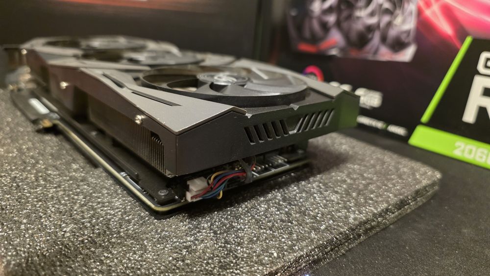 Rtx 2060 oc asus rog  placa gráfica