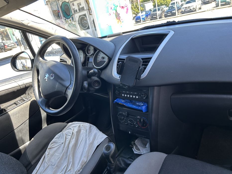 Carro Peugeot 207