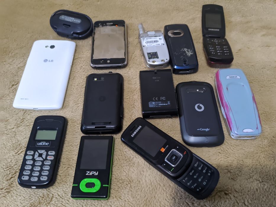 Лот смартфонов телефонов за все apple Nokia Samsung Philips lg Motorol