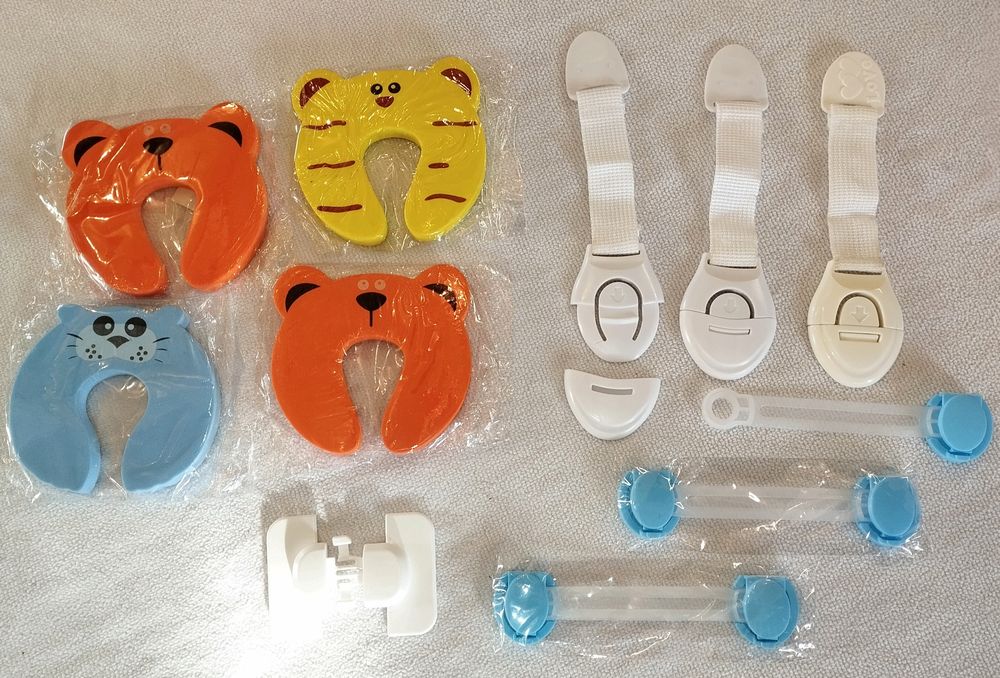 Набір корисних речей для маленької дитини, 27 одиниць