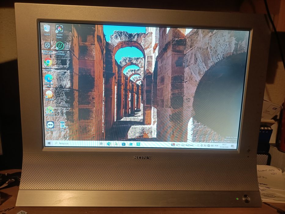 Sony LCD MFM-HT75W  retro game vintage