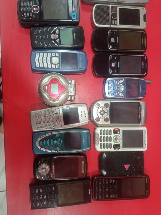 Продам Нокіа 9300