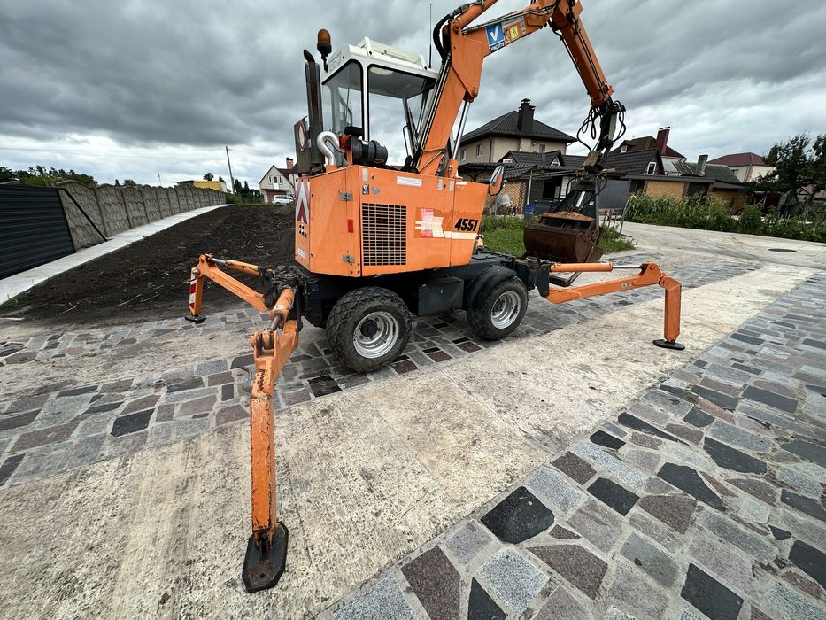 Мініекскаватор  boki 4551