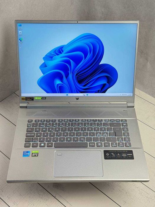 Acer Predator Triton 300 SE i7-12700H RTX 3070Ti 32ram DDR5 240hz 1TB